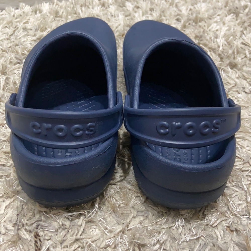 CROCS